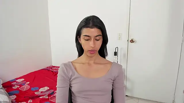 Snapshot of Mazikeen__18 chatting on May 25, 1:17 pm Mazikeen 18 online show from May 25, 1:17 pm