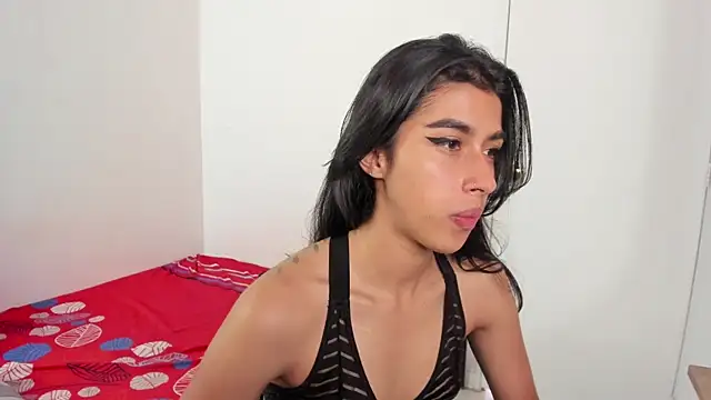 Snapshot of Mazikeen__18 chatting on June 11, 2:04 pm Mazikeen 18 online show from June 11, 2:04 pm