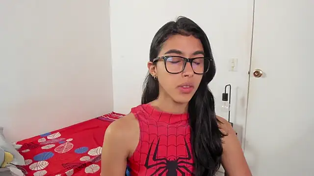 Snapshot of Mazikeen__18 chatting on June 15, 1:57 pm Mazikeen 18 online show from June 15, 1:57 pm
