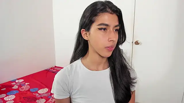 Snapshot of Mazikeen__18 chatting on June 16, 1:03 pm Mazikeen 18 online show from June 16, 1:03 pm