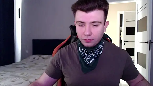 honey furry online show from March 17, 7:55 am