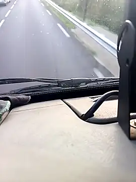 Snapshot of Dam70 chatting on September 19, 5:42 am Dam70 online show from September 19, 5:42 am