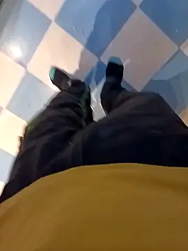 Snapshot of Dam70 chatting on December 14, 7:14 am Dam70 online show from December 14, 7:14 am