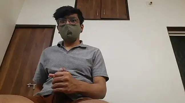 Snapshot of kk77102 chatting on March 5, 6:23 pm kk77102 online show from March 5, 6:23 pm