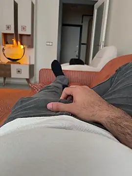legolasleo online show from May 14, 3:13 am