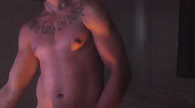 Snapshot of mcloveyiii chatting on March 5, 11:06 am mcloveyiii online show from March 5, 11:06 am