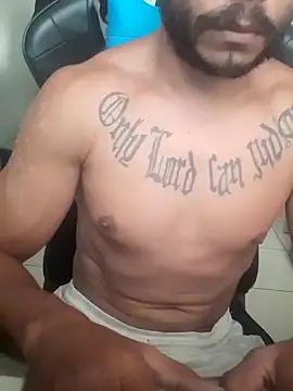 Snapshot of mcloveyiii chatting on March 6, 1:57 pm mcloveyiii online show from March 6, 1:57 pm