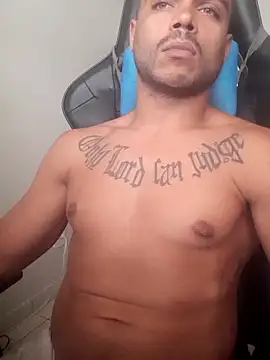 Snapshot of mcloveyiii chatting on March 17, 2:01 pm mcloveyiii online show from March 17, 2:01 pm