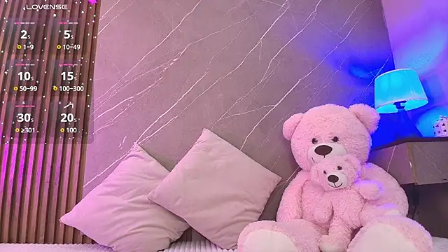 ariana jhonson1 online show from January 17, 12:21 pm