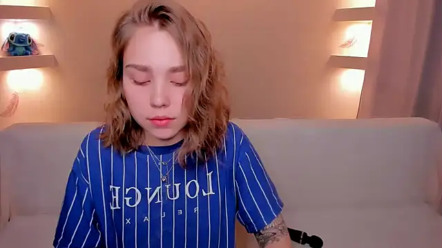 YourMegan online show from November 11, 7:47 pm