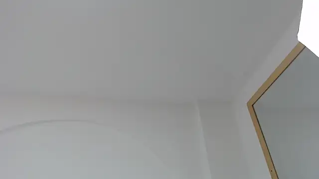 Snapshot of Your_Lady_Milf chatting on February 13, 12:54 pm Your Lady Milf online show from February 13, 12:54 pm