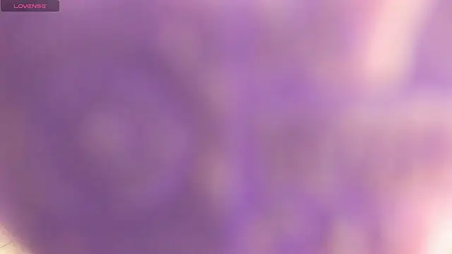 Snapshot of Your_Lady_Milf chatting on March 16, 12:11 pm Your Lady Milf online show from March 16, 12:11 pm