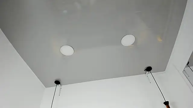 Snapshot of Your_Lady_Milf chatting on March 21, 1:23 pm Your Lady Milf online show from March 21, 1:23 pm