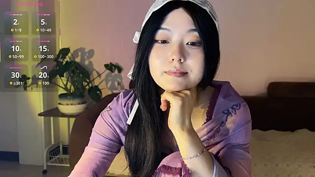 nanaliu6 online show from October 13, 1:11 pm