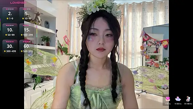 nanaliu6 online show from October 26, 8:42 am