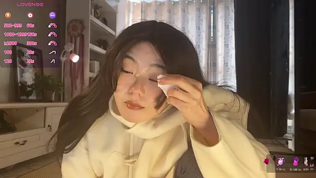 nanaliu6 online show from November 28, 2:14 am