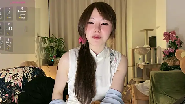 nanaliu6 online show from June 17, 1:12 pm