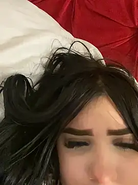 Snapshot of akirahattori chatting on March 2, 4:28 am akirahattori online show from March 2, 4:28 am