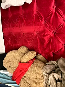 Snapshot of akirahattori chatting on October 31, 3:40 am akirahattori online show from October 31, 3:40 am