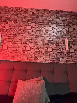 Walker Thomas1 online show from March 11, 8:37 pm