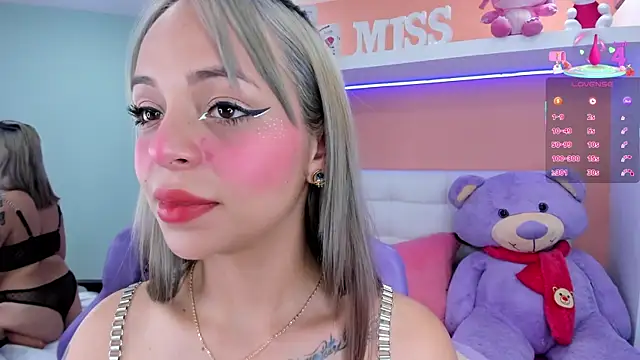 miss  lizeth online show from March 7, 6:00 pm