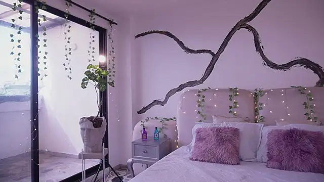 Snapshot of soidai_miiu chatting on October 6, 7:44 pm soidai miiu online show from October 6, 7:44 pm