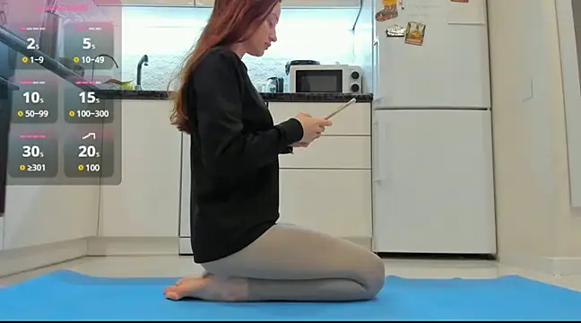Snapshot of Katya_yoga chatting on February 11, 4:33 am Katya yoga online show from February 11, 4:33 am