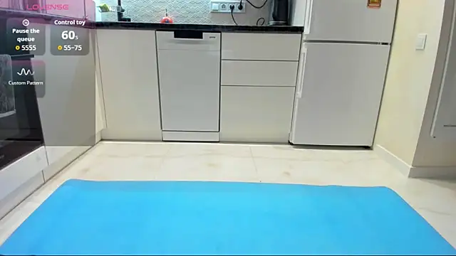 Snapshot of Katya_yoga chatting on September 24, 3:32 am Katya yoga online show from September 24, 3:32 am