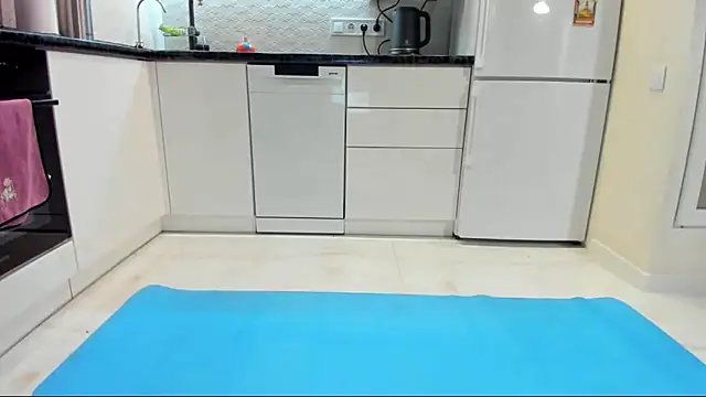 Snapshot of Katya_yoga chatting on September 30, 3:55 am Katya yoga online show from September 30, 3:55 am