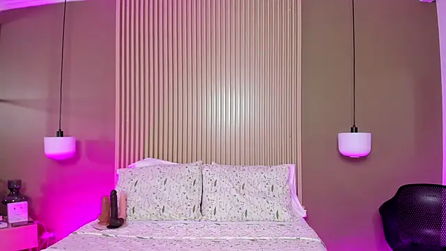 Snapshot of JessyCream chatting on October 11, 8:07 pm JessyCream online show from October 11, 8:07 pm