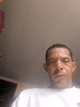 Snapshot of Renato571 chatting on March 21, 7:39 pm Renato571 online show from March 21, 7:39 pm