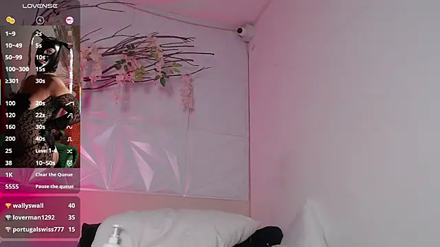 Pamela Rut  online show from July 12, 4:09 pm