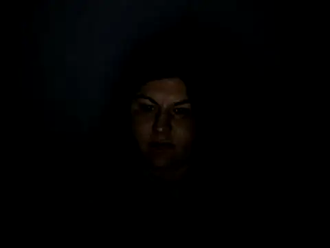 KiraSwee online show from December 13, 9:41 pm