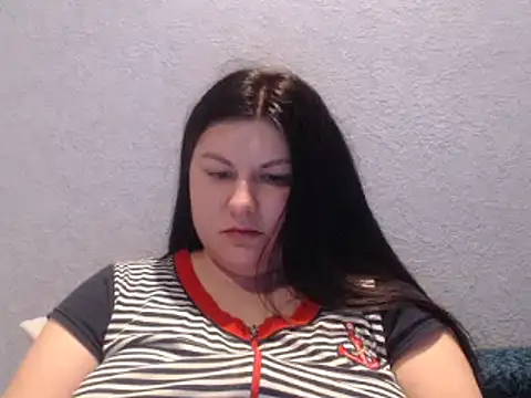 KiraSwee online show from February 21, 7:32 pm