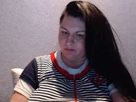 KiraSwee online show from October 9, 5:33 pm