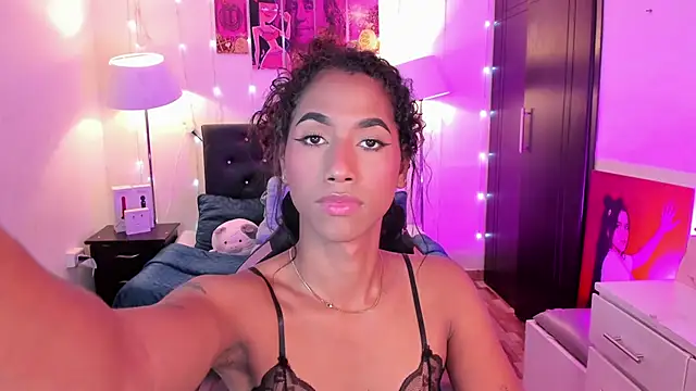 Snapshot of Alissemasiel chatting on January 16, 10:36 pm Alissemasiel online show from January 16, 10:36 pm