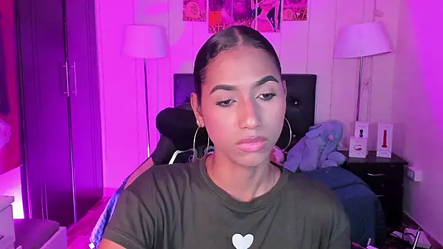 Snapshot of Alissemasiel chatting on February 4, 5:41 pm Alissemasiel online show from February 4, 5:41 pm