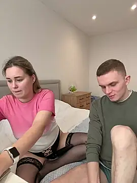 alisanikita online show from March 12, 6:40 am