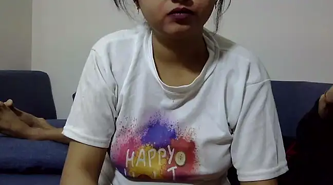 Snapshot of Queen_Couple chatting on March 6, 11:58 am Queen Couple online show from March 6, 11:58 am