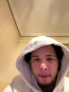 Snapshot of yeiyei_oficial chatting on November 15, 4:43 am yeiyei oficial online show from November 15, 4:43 am