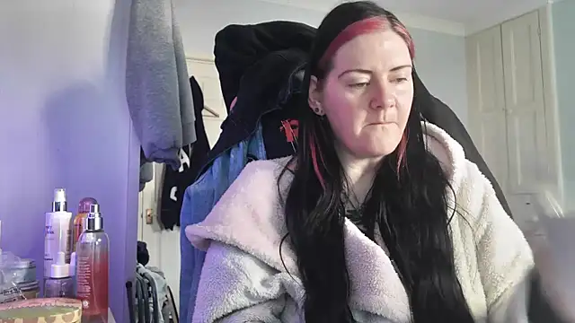 Snapshot of AureliaXOX chatting on November 3, 9:54 am AureliaXOX online show from November 3, 9:54 am