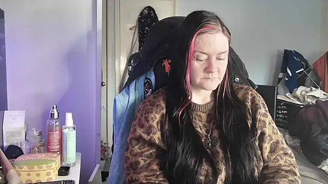 Snapshot of AureliaXOX chatting on November 16, 2:11 pm AureliaXOX online show from November 16, 2:11 pm