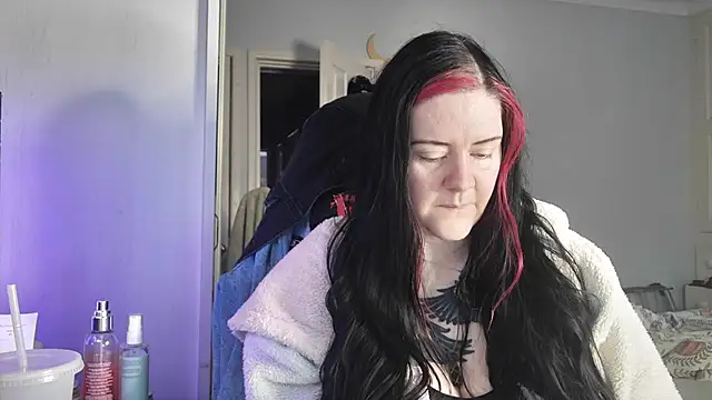 Snapshot of AureliaXOX chatting on November 19, 9:20 am AureliaXOX online show from November 19, 9:20 am