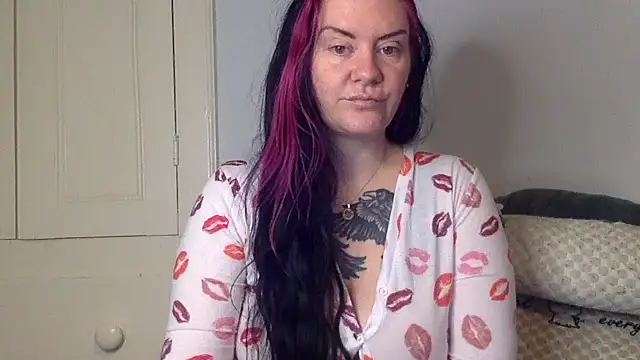 Snapshot of AureliaXOX chatting on February 13, 10:33 am AureliaXOX online show from February 13, 10:33 am