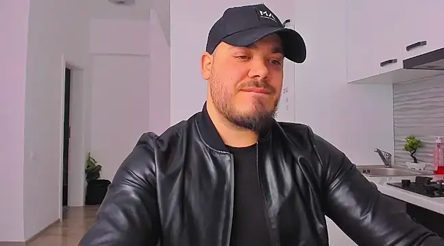 Snapshot of ZackMasterss chatting on February 11, 10:28 pm ZackMasterss online show from February 11, 10:28 pm