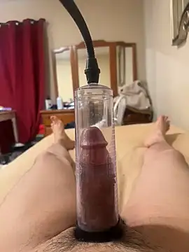 Snapshot of aleds17668 chatting on March 9, 5:06 pm aleds17668 online show from March 9, 5:06 pm