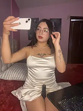 Snapshot of Valu_euphoria chatting on June 5, 7:19 pm Valu euphoria online show from June 5, 7:19 pm