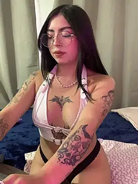 Snapshot of Valu_euphoria chatting on June 23, 7:56 pm Valu euphoria online show from June 23, 7:56 pm