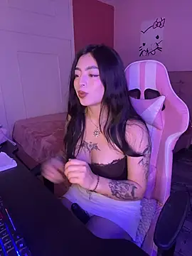 Snapshot of Valu_euphoria chatting on July 22, 9:50 pm Valu euphoria online show from July 22, 9:50 pm