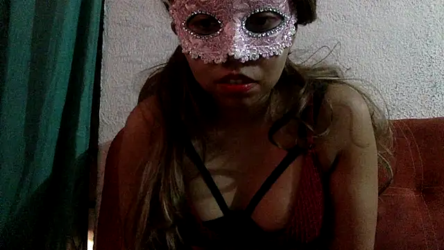 sharonlopez9611 online show from February 20, 5:01 am